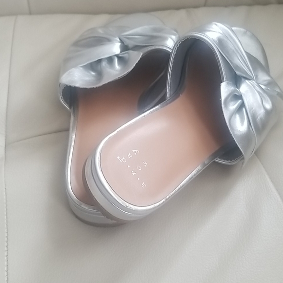 Target Slides - Picture 4 of 4